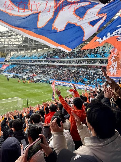 半程复盘 | 亮点追踪：一流场地见证多场经典比赛 中超球迷重回球场观赛